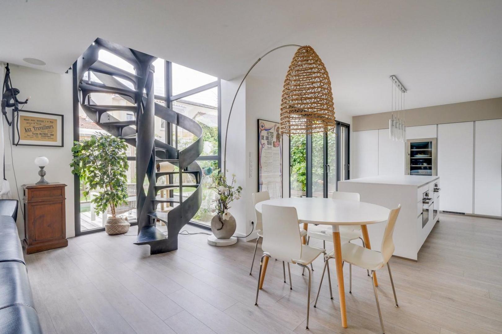 Spacious Bordeaux Family Home With Swimming Pool Eksteriør billede