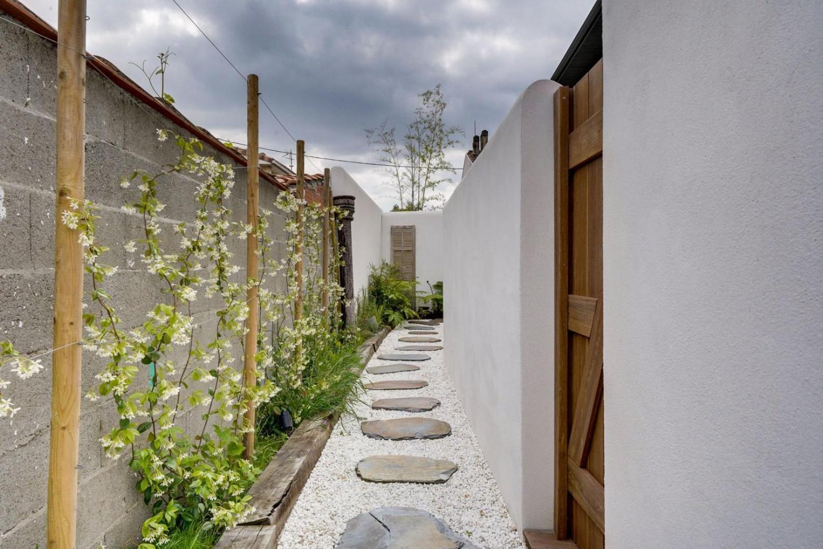 Spacious Bordeaux Family Home With Swimming Pool Eksteriør billede